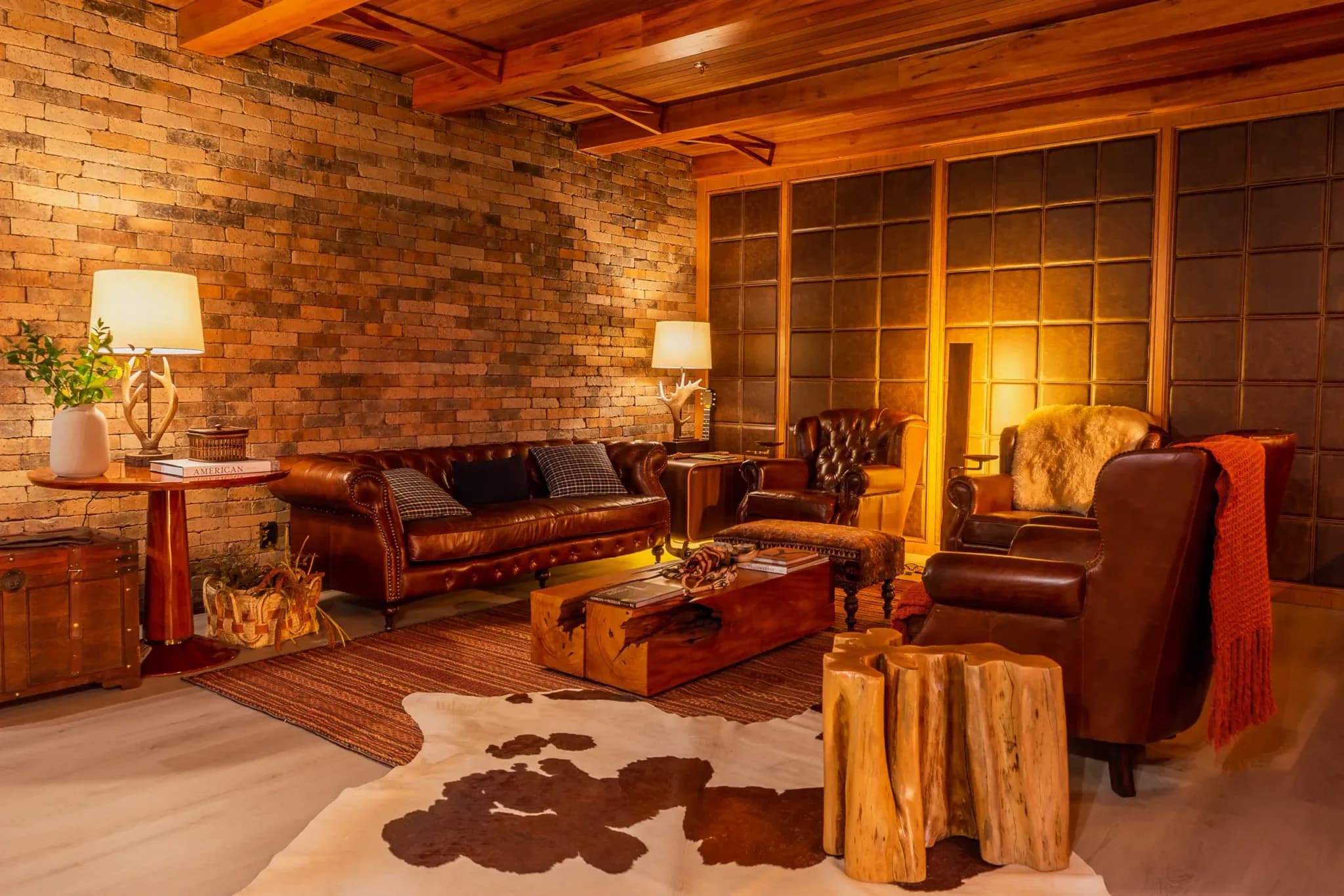 LOUNGE TEXAS